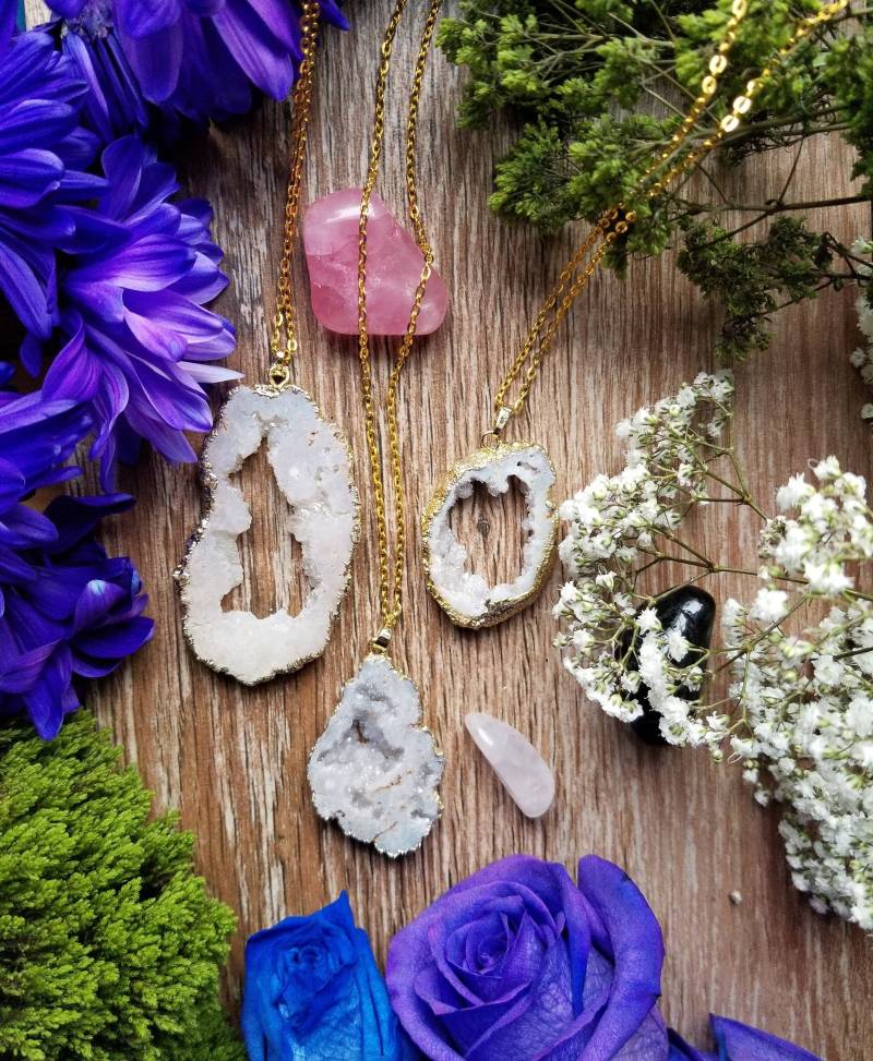 Gold Druzy Achat Anhänger Halskette, Boho Edelstein von TsukasaAndAna