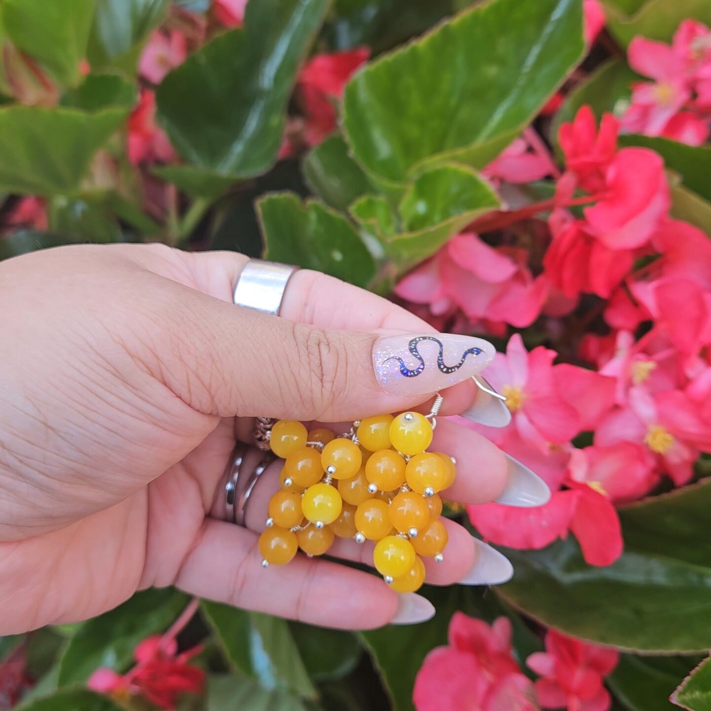 Gelbe Jade Perlen Ohrringe, Statement Perlenarbeit von TsukasaAndAna