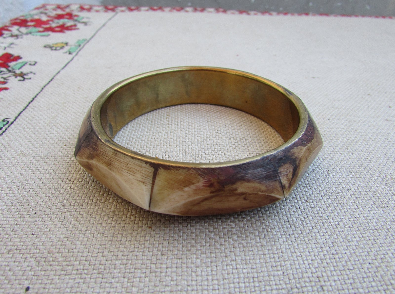 Vintage 70Er Jahre Armreif Aus Messing, Bone, Sammelschmuck von TsveteHeArt