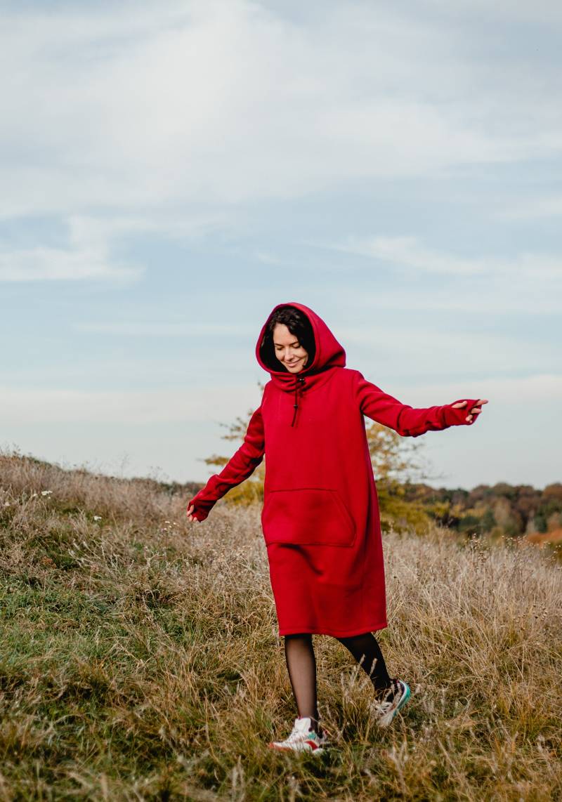 Rotes Kapuzen Baumwoll-Jersey-Kleid Übergroße, Bequeme Passform von TubaIDuba