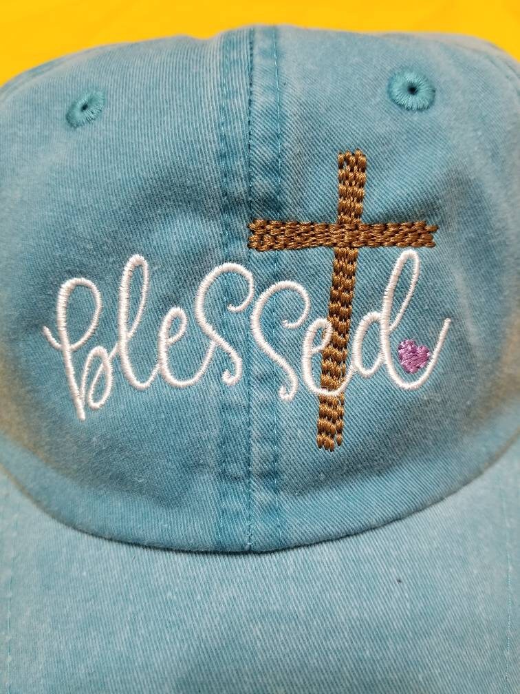 Gesegnet Mit Kreuz Bestickter Baseballmütze Gesegnet Mit Kreuz Bestickter Baseballmütze von TuckersTinyThreads