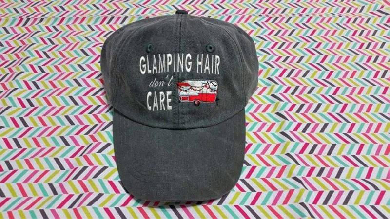 Glamping Hair Don't Care Baseball Mütze Glamping Hair Don't Care Baseball Mütze von TuckersTinyThreads