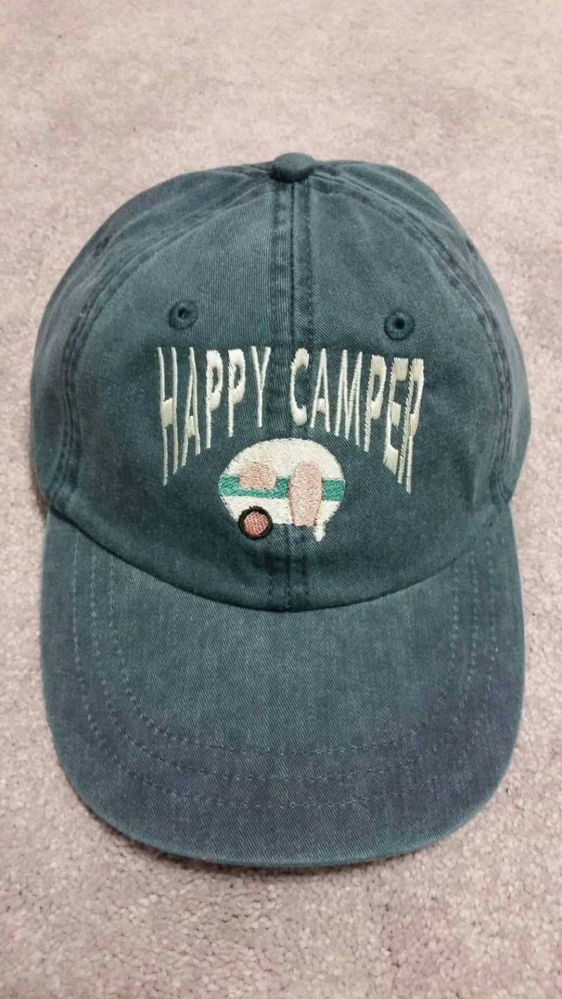 Happy Camper Baseball Mütze Happy Camper Baseball Mütze von TuckersTinyThreads