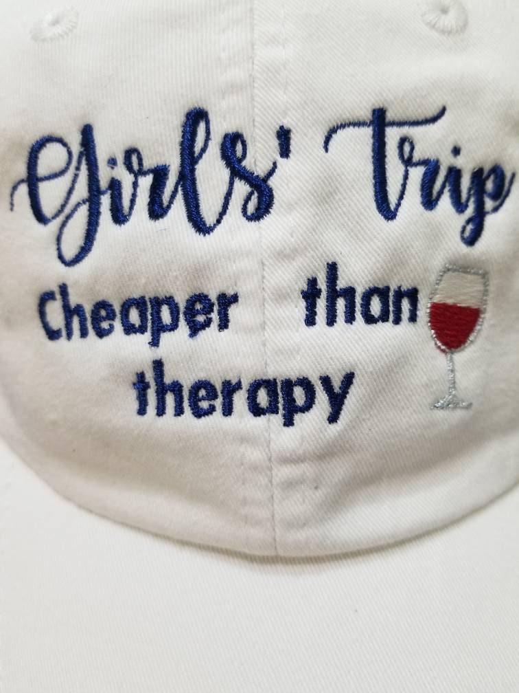Mädchenreise Günstiger Als Therapiemütze von TuckersTinyThreads