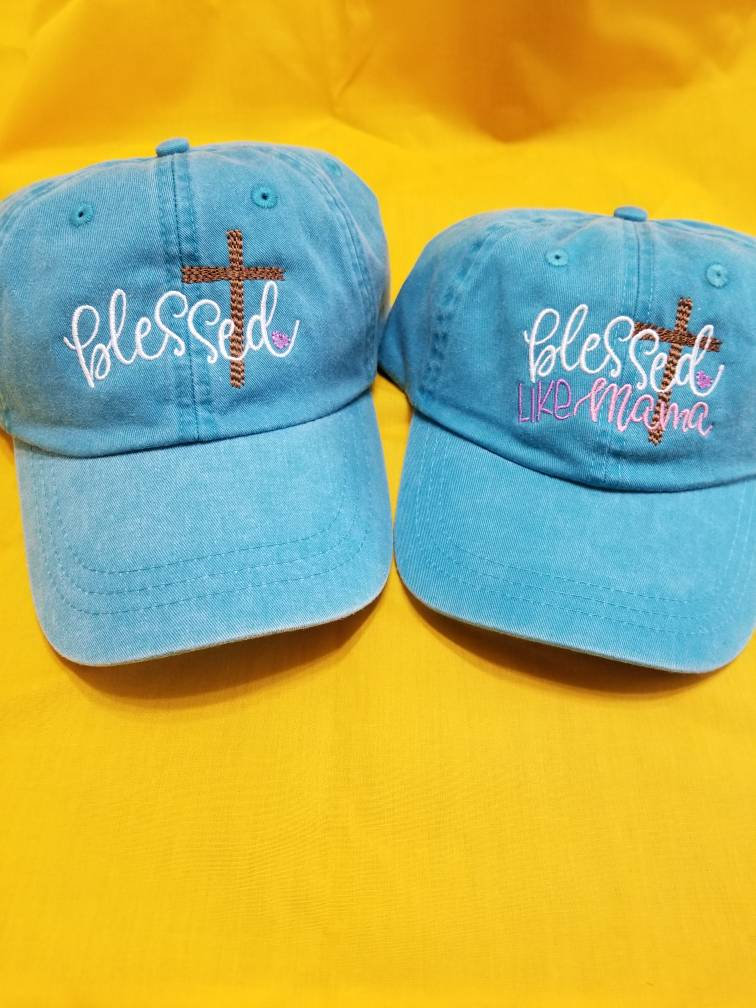 Mommy & Me Blessed Baseball Hüte Mommy & Me Blessed Baseball Hüte von TuckersTinyThreads