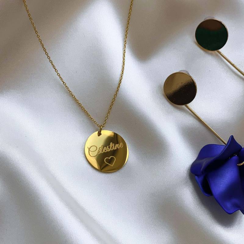 Kette Je T'aime Mit Gravur in Verschiedenen Farben von TuesbelleSchmuck