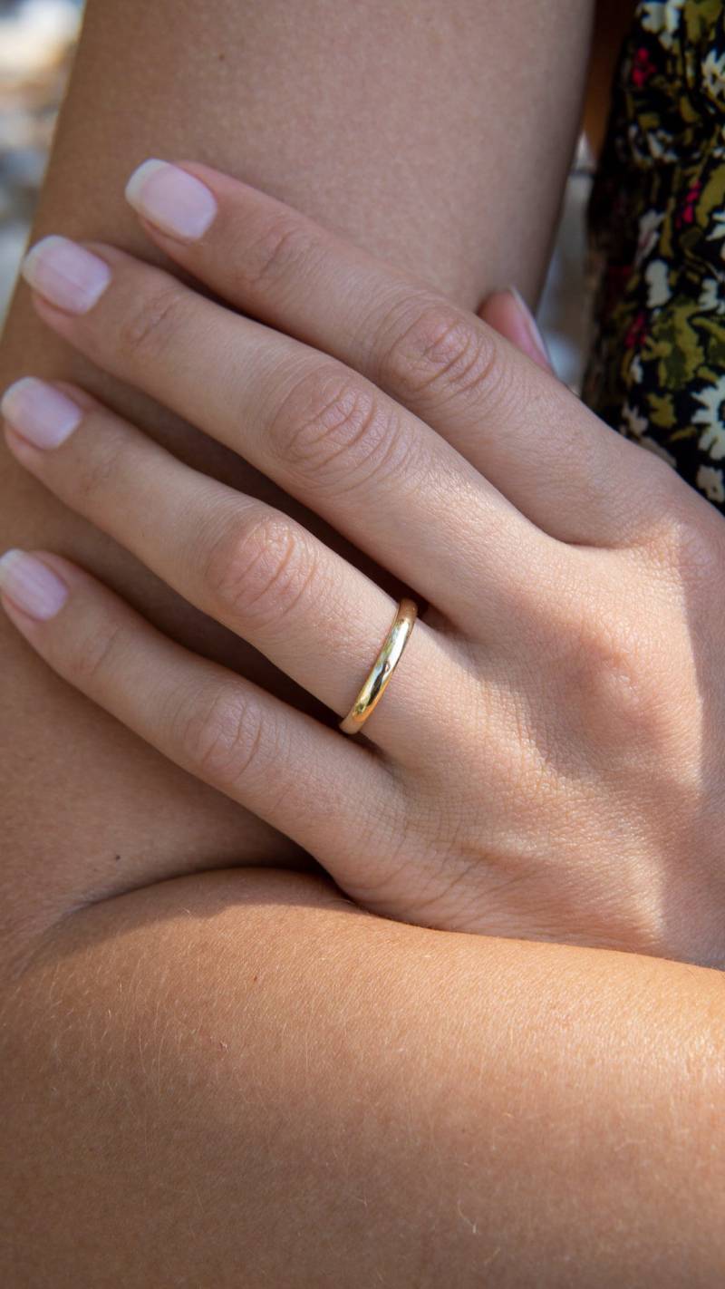 Gold Ehering - Dünner Ring Geschenk Neujahrsgeschenk Minimal Versprechen 14K Eheringe von TufanlarJewelry