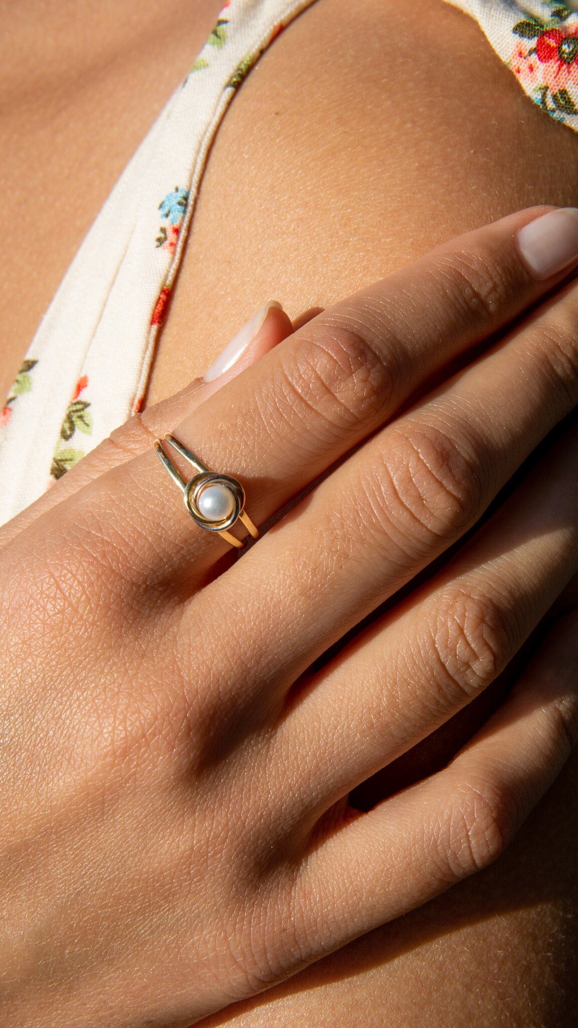 Perlmutt Stein Goldring - Zierlicher 14K Gold Geburtstagsgeschenk Ringgeschenk Neujahrsgeschenk Minimaler Ring Valentinstag Geschenk Perlmutt Stein Goldring - Zierlicher 14K Gold Geburtstagsgeschenk Ringgeschenk Neujahrsgeschenk Minimaler Ring Valentinstag Geschenk von TufanlarJewelry