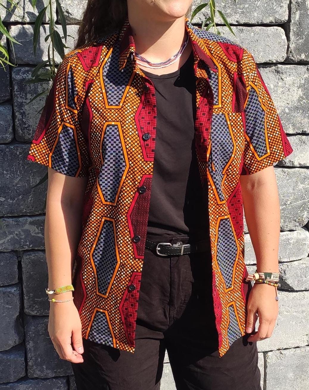 Farbenfrohes Unisex Kurzarm Hemden. Handgenäht in Uganda. Afrika. Unikat. Bunte Kleidung. Auch Als Bluse Und Kimono Tragbar Farbenfrohes Unisex Kurzarm Hemden. Handgenäht in Uganda. Afrika. Unikat. Bunte Kleidung. Auch Als Bluse Und Kimono Tragbar von TukolereWamuSalemUg
