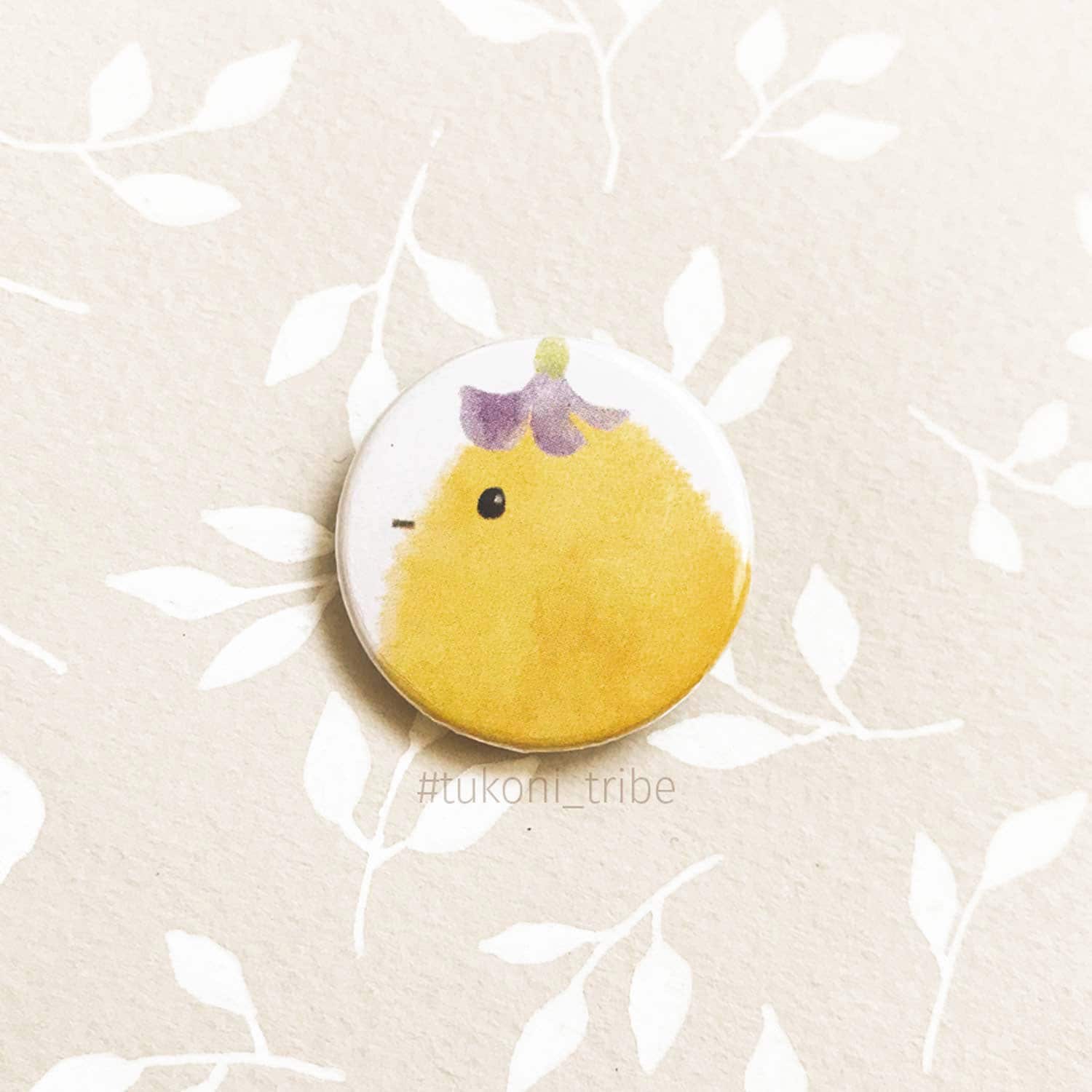 Little Chick Badge Tukoni Ckick Abzeichen Pin Bird Bub Animal Button Badge von TukoniTribe