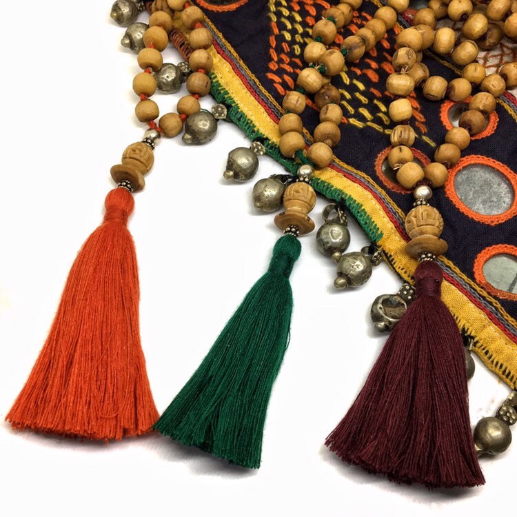 Jaipur Mala 108 Tulasi/Tulsi Perlen Mit Geschnitzten Radhe Guru-Perle, 3 Farben von TulasiMaharani