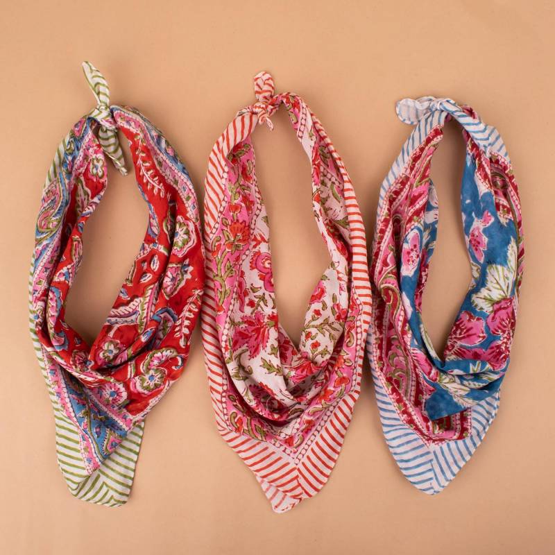Leichter Boho Block Print Bandana Schal, Baumwolle Hals Oder Haar Wrap, Handgefertigte Umweltfreundliche Geschenkidee Für Den Unisex Gebrauch - 3Er Leichter Boho Block Print Bandana Schal, Baumwolle Hals Oder Haar Wrap, Handgefertigte Umweltfreundliche Geschenkidee Für Den Unisex Gebrauch - 3Er von Tulinii