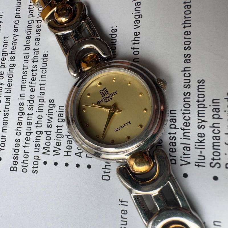 Handsignierte Damen Armbanduhr Vintage Quartz Gold Silber von TulipWatch