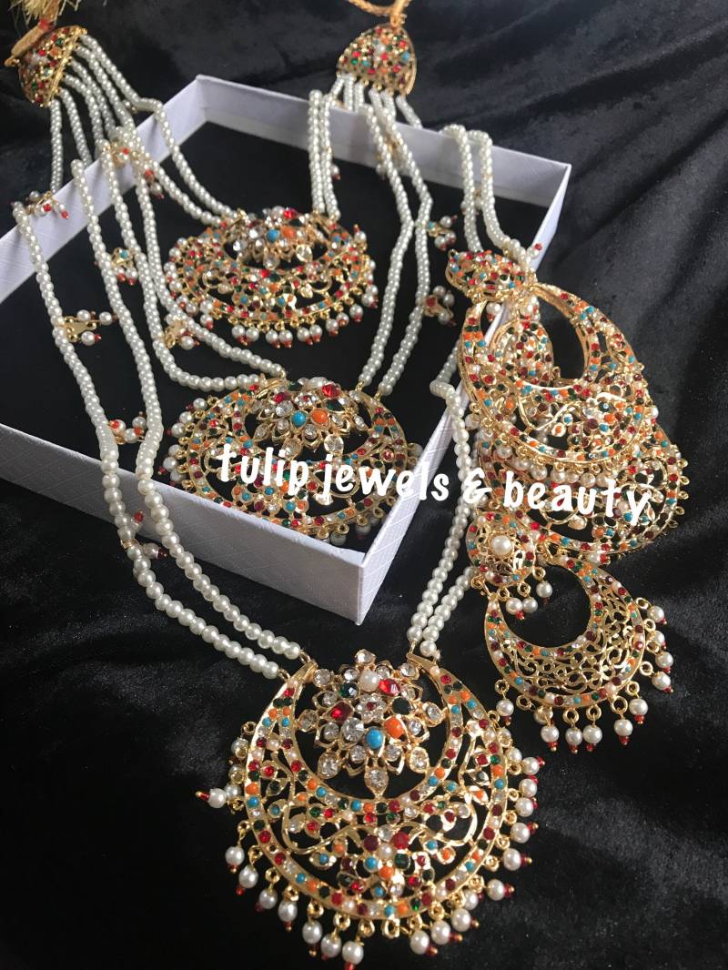 Vergoldetes Rani Haar Schmuck Set Chandballi Ohrringe & Tikka von Tulipjewelsandbeauty