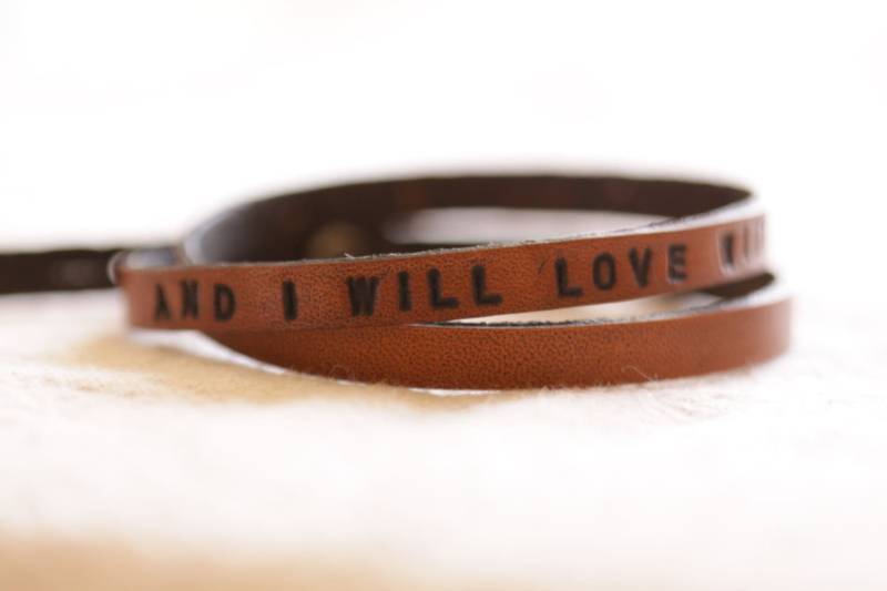 Personalisiertes Lederwickelarmband Individuelles Angebot, Messingverschluss Personalisiertes Lederwickelarmband Individuelles Angebot, Messingverschluss von TulitaLaneLeather