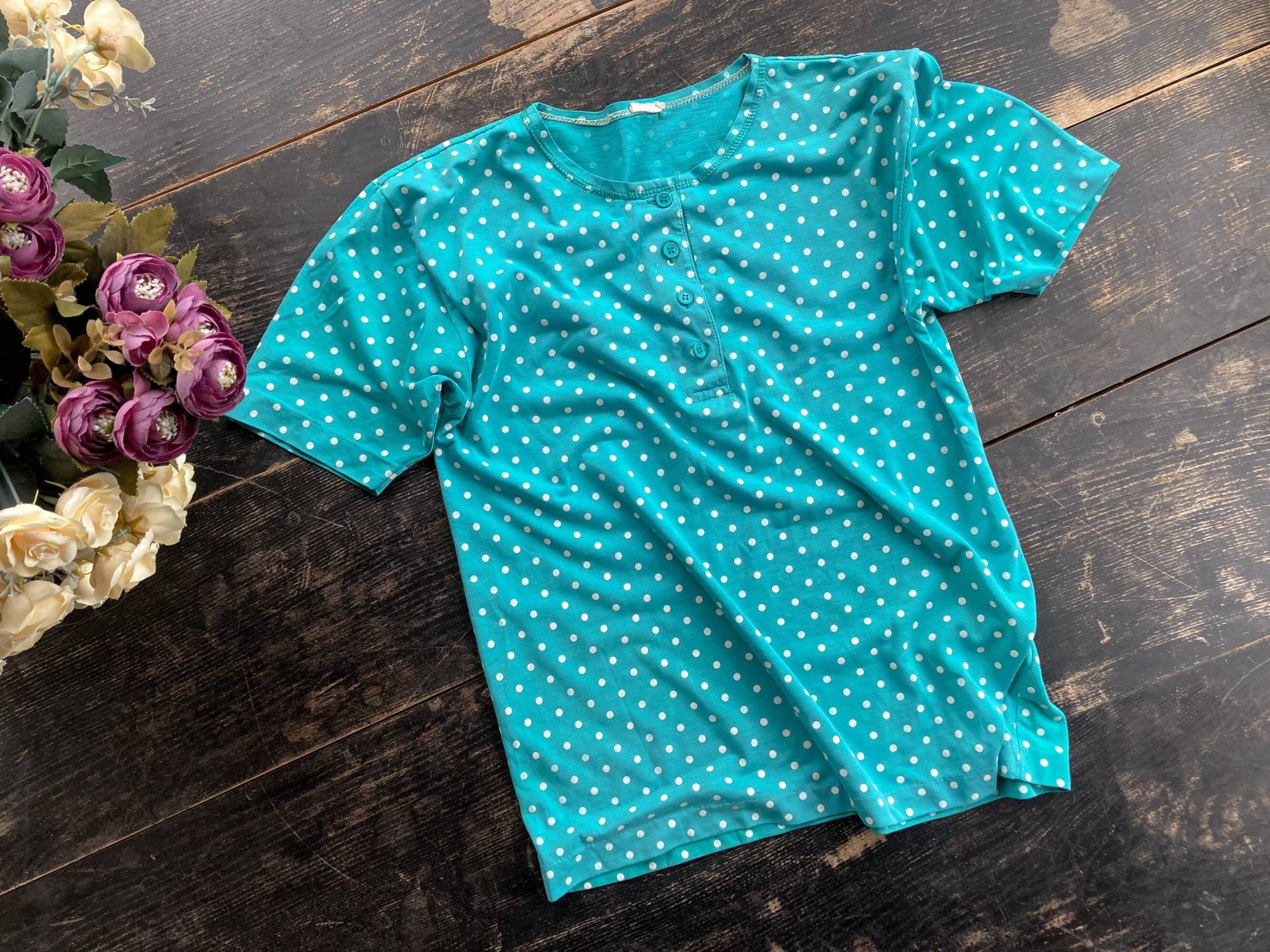 Blau-Grünes | Cyan Gepunktetes Sommershirt - Vintage 80Er Jahre Kurzärmeliges Damen Top Mittlere Größe von TumbleweedsATTiTUDE