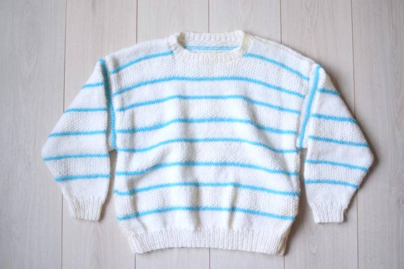 Handgestrickter Winter Pullover, Vintage Gestreifter Weihnachtspullover - Damengröße Medium von TumbleweedsATTiTUDE