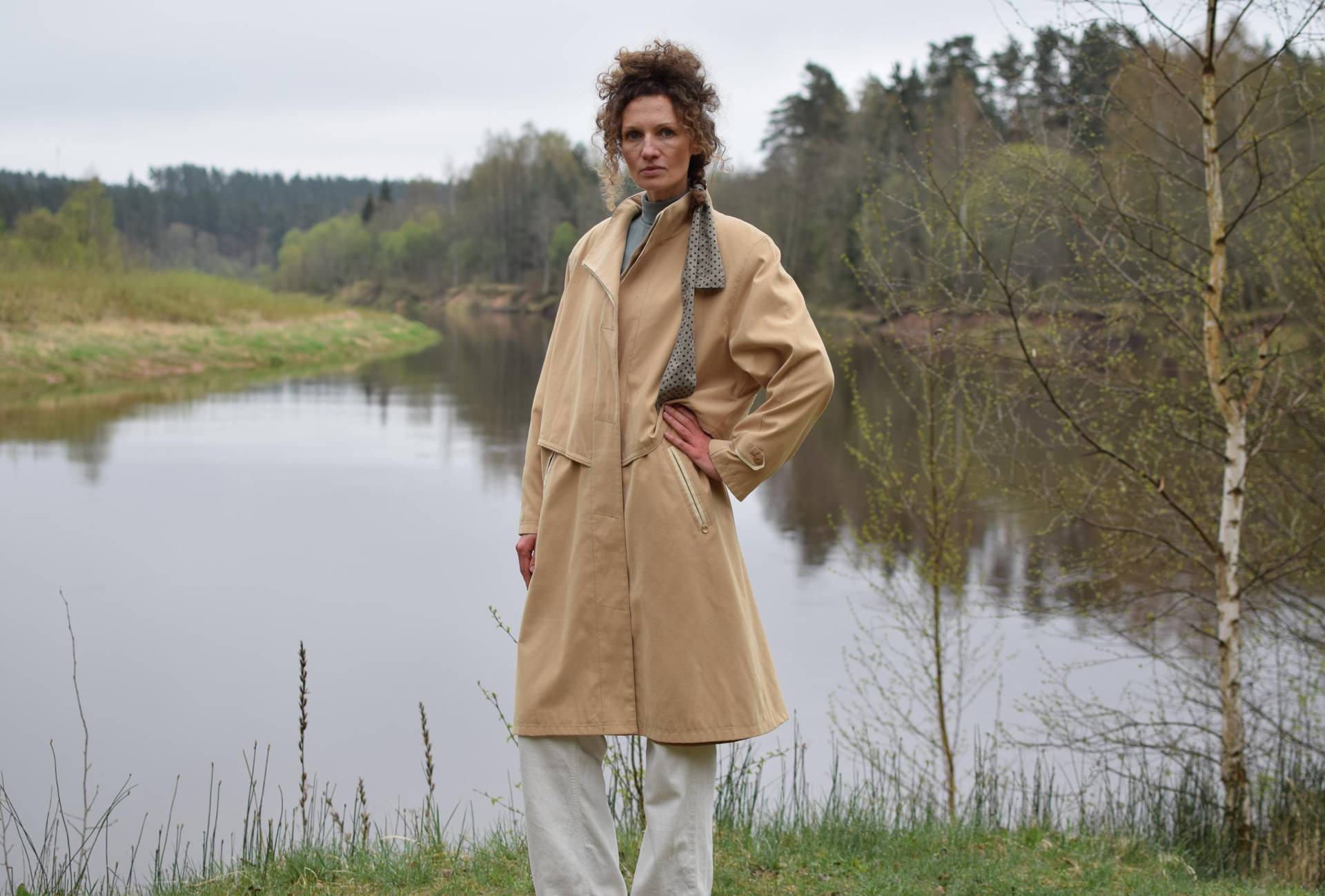 Vintage Beige Duster Mantel 90Er Retro Frühlings-Trenchcoat Für Frauen von TumbleweedsATTiTUDE
