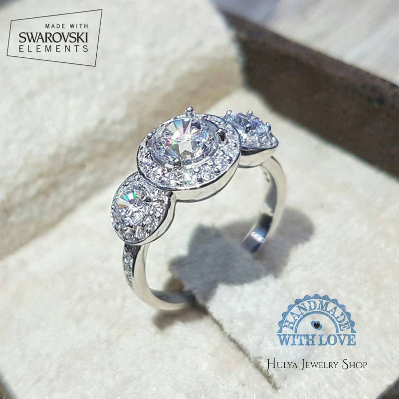 Attraktive Swarovski Certificated Stone 925K Sterling Silber Solitaire Hochzeit Braut Diamant Design Tria Schmuck Frau Ring von TurQayGiftStore