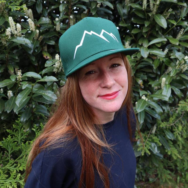 Cap Mit Bergmotiv Grün Bergfex Klettern Wandern Snowboarden Unisex Snapback Cappy Cappie Basecap Verstellbar Bestickt Im Allgäu von Turnbeutelfabrik
