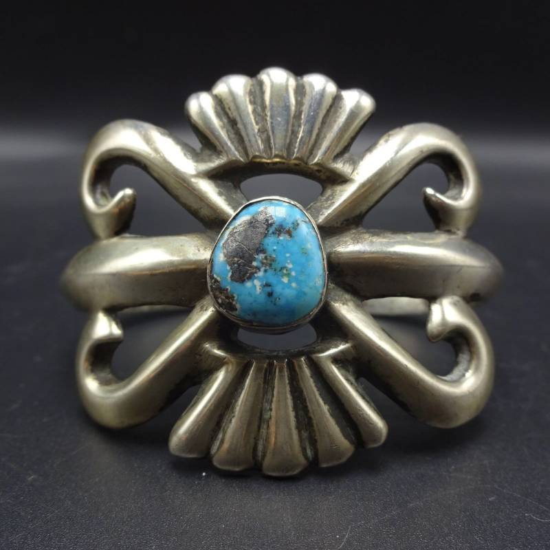 Schönes Vintage Sand Guss Sterling Silber Und Türkis Manschette Armband 52.1G von TurquoiseKachina