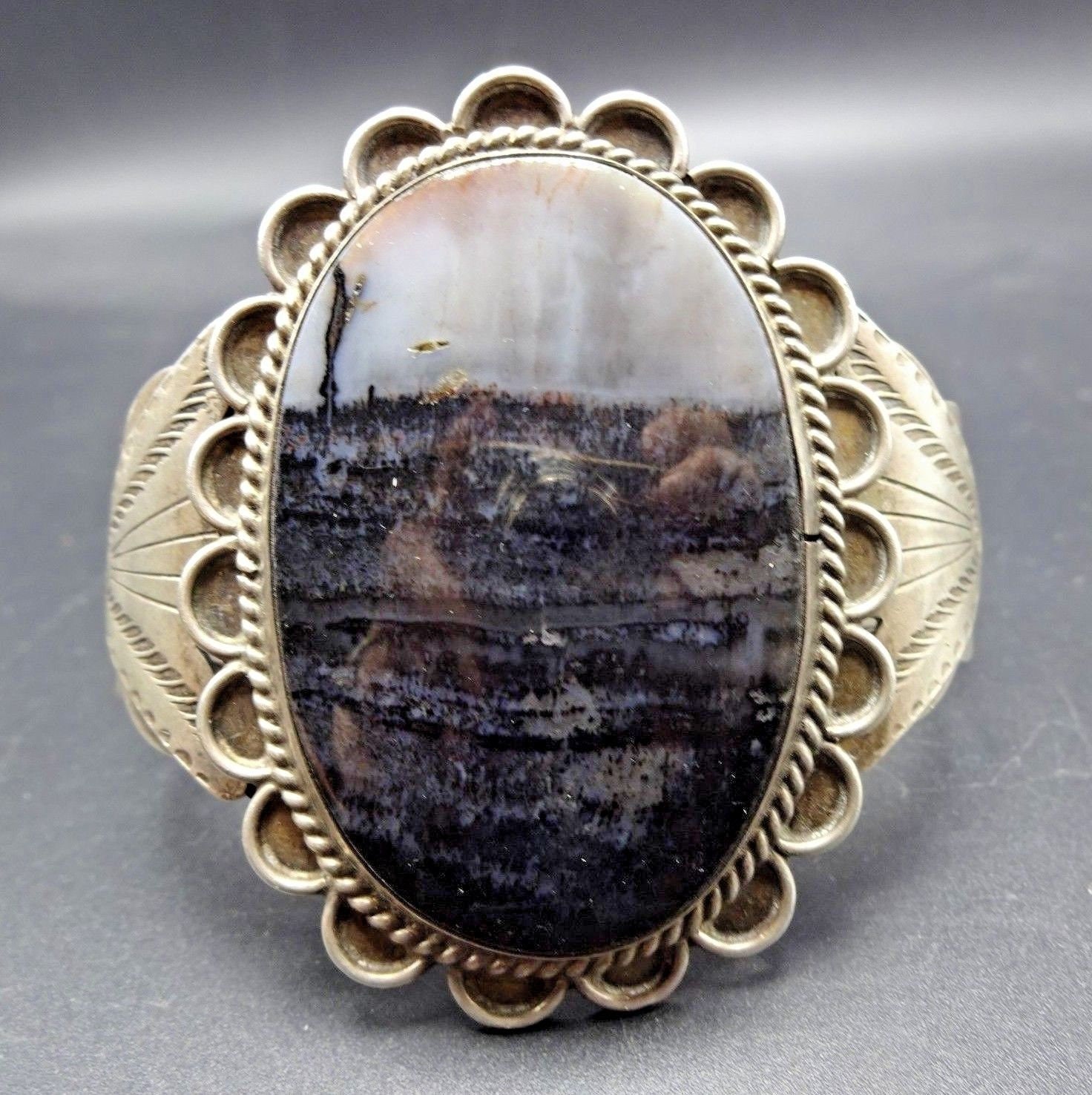 Vintage Hand Gestempelt Harvey Sterling Silber Versteinertes Holz Manschette Armband von TurquoiseKachina