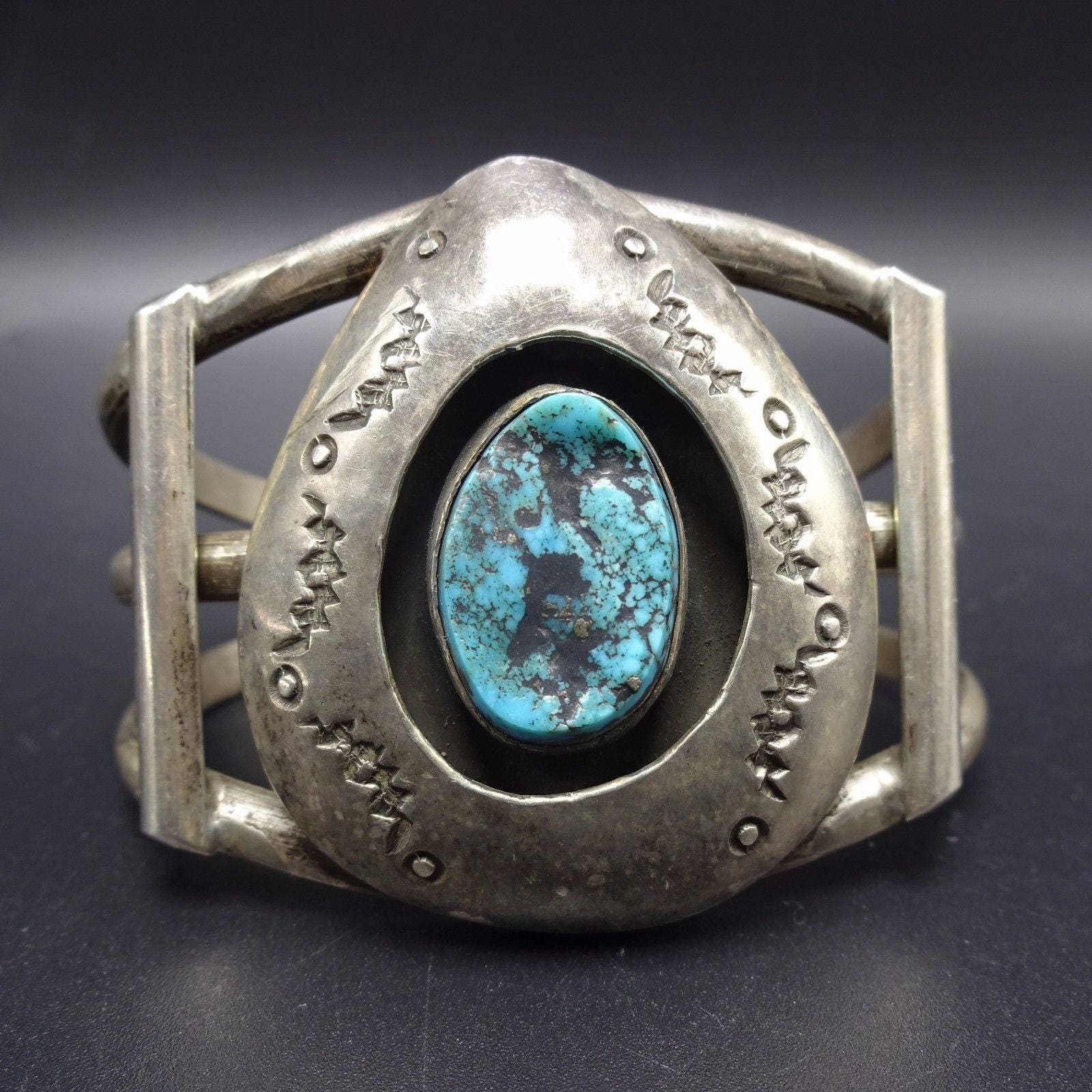 Vintage Stamped Sterling Silber Shadowbox Türkis Manschette Armband 60G von TurquoiseKachina
