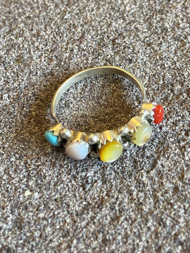 Zuni Multi Stein & Sterling Silber Ring Größe 5.5 von TurquoiseTradersDir