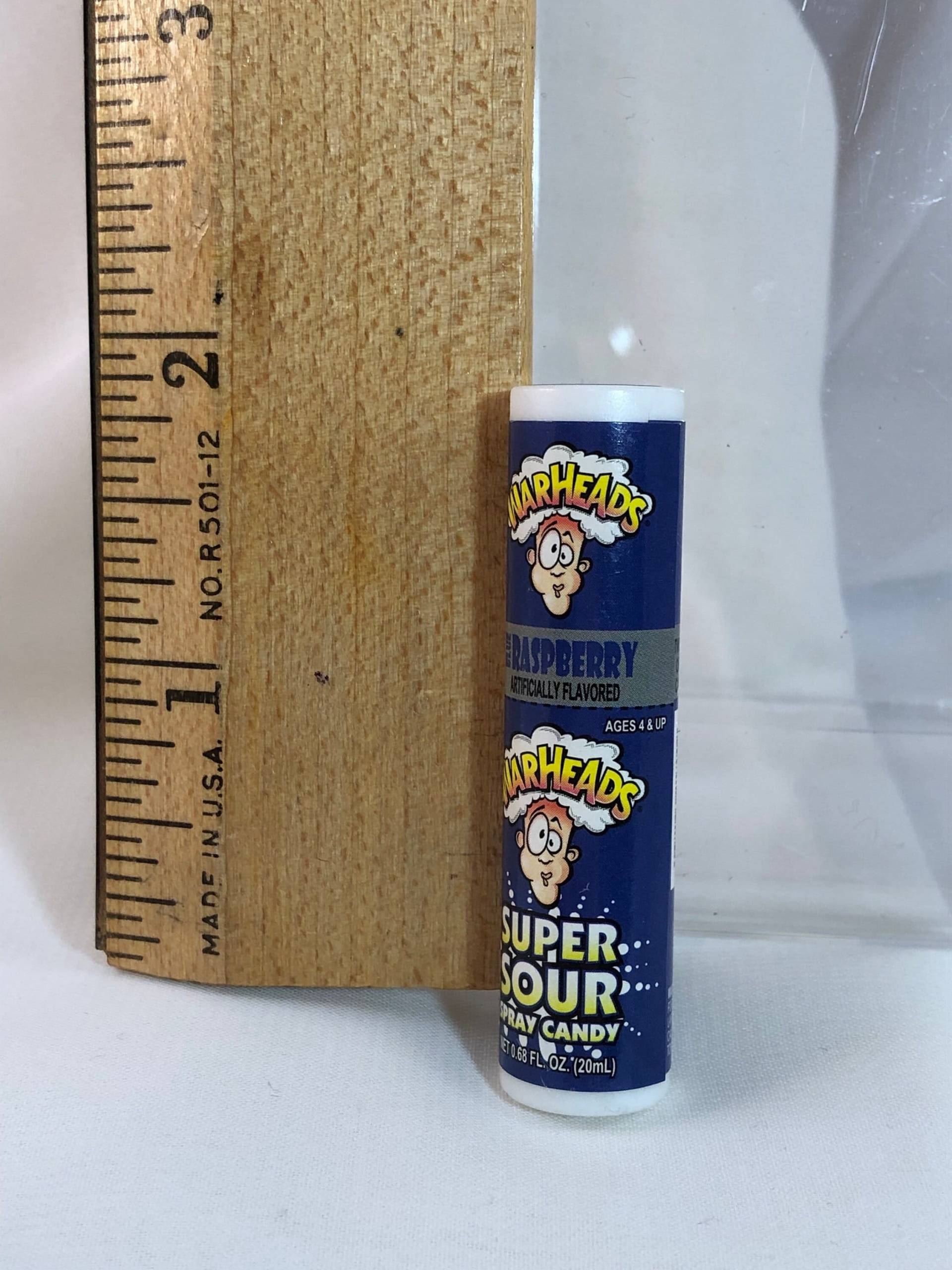 Miniatur Super Säuerliche Sprengköpfe Spray Candy "Mini Brands" Neuheit 3D Pin Brosche Miniatur Super Säuerliche Sprengköpfe Spray Candy "Mini Brands" Neuheit 3D Pin Brosche von TurtleDoveCreative