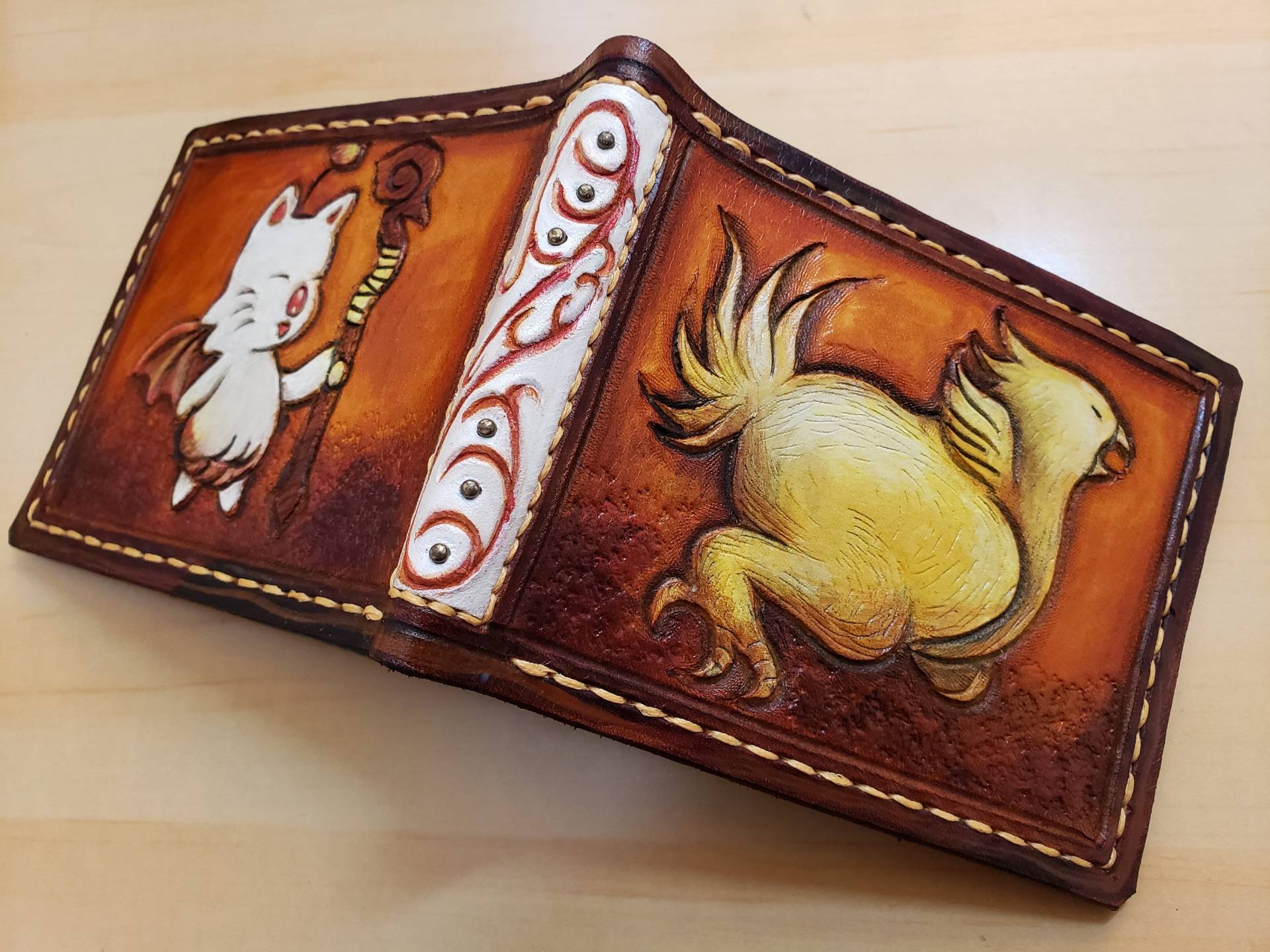 "Handgefertigtes "Final Fantasy" Inspiriertes Portemonnaie in Din A4 Größe." "Handgefertigtes "Final Fantasy" Inspiriertes Portemonnaie in Din A4 Größe." von TurtleVillageKraft