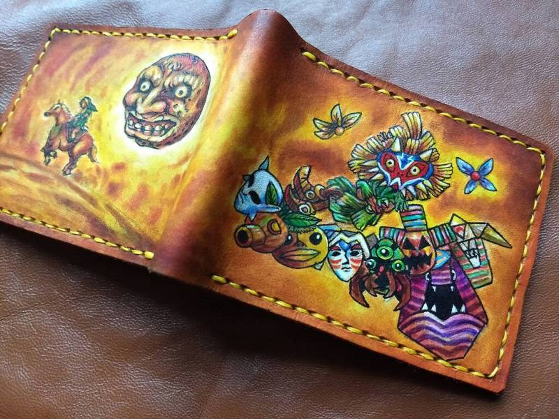Majora's Moon Alle Masken - Farbversion Lederbrieftasche- Leder Bifold Wallet Handgefertigte Legend Of Zelda Link von TurtleVillageKraft