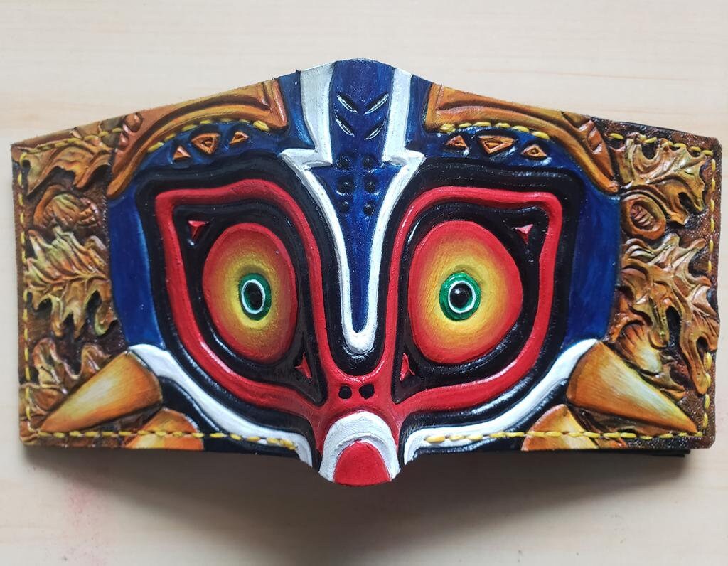 Make It Rain Majoras Mask Leder Geldbörse - Bifold Wallet Handgefertigte Legend Of Zelda Link von TurtleVillageKraft