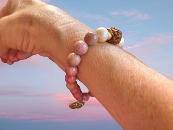 Rhodochrosit Edelstein Armband - Rosa Yoga Stretch Energie Rhodochrosit Edelstein Armband - Rosa Yoga Stretch Energie von TuscanRoad