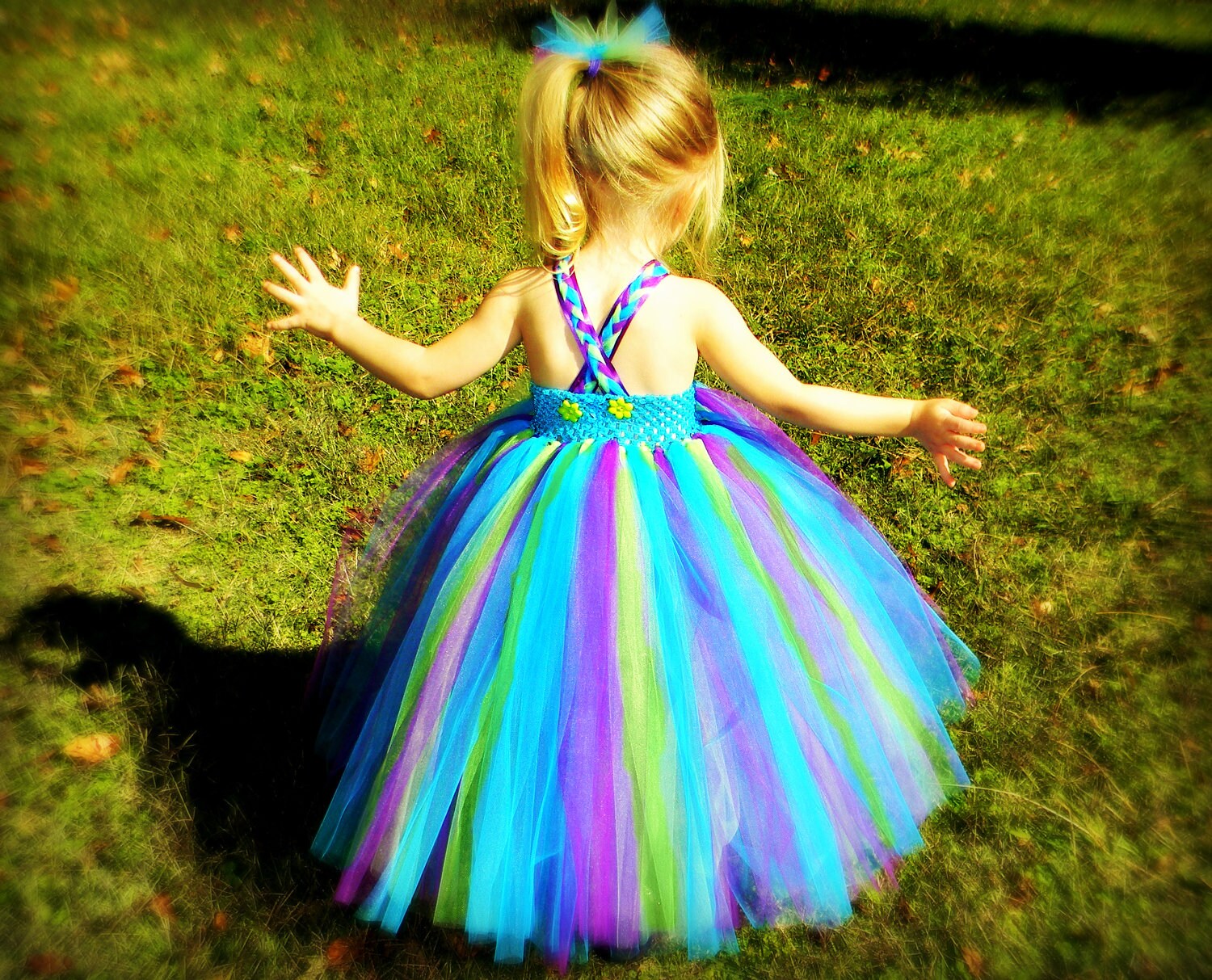 Pfau Inspiriertes Tutu Kleid Blau Top Vibrant Nb-8 Pfau Inspiriertes Tutu Kleid Blau Top Vibrant Nb-8 von TutieCutieTutus