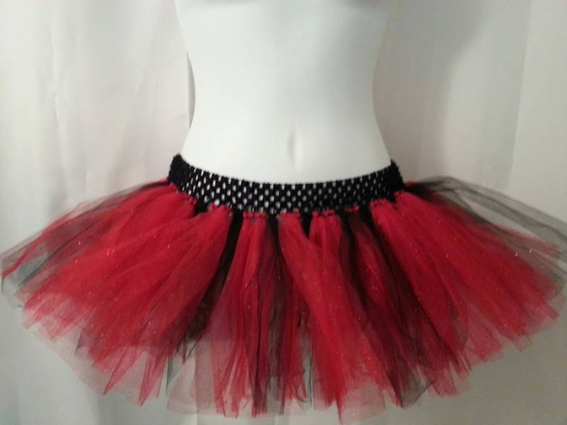 Schwarz Und Rot Funkeln Rave Tutu Schwarz Und Rot Funkeln Rave Tutu von TutusByAmber