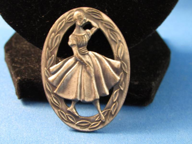 925 Sterling Silber Singer Pin von TweedandTaffeta
