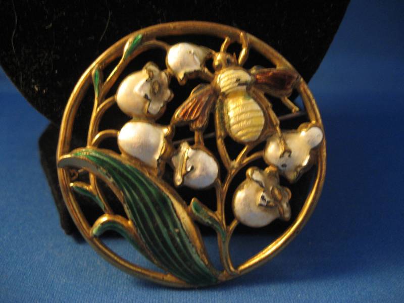 Bemalte Zinn Brosche von TweedandTaffeta