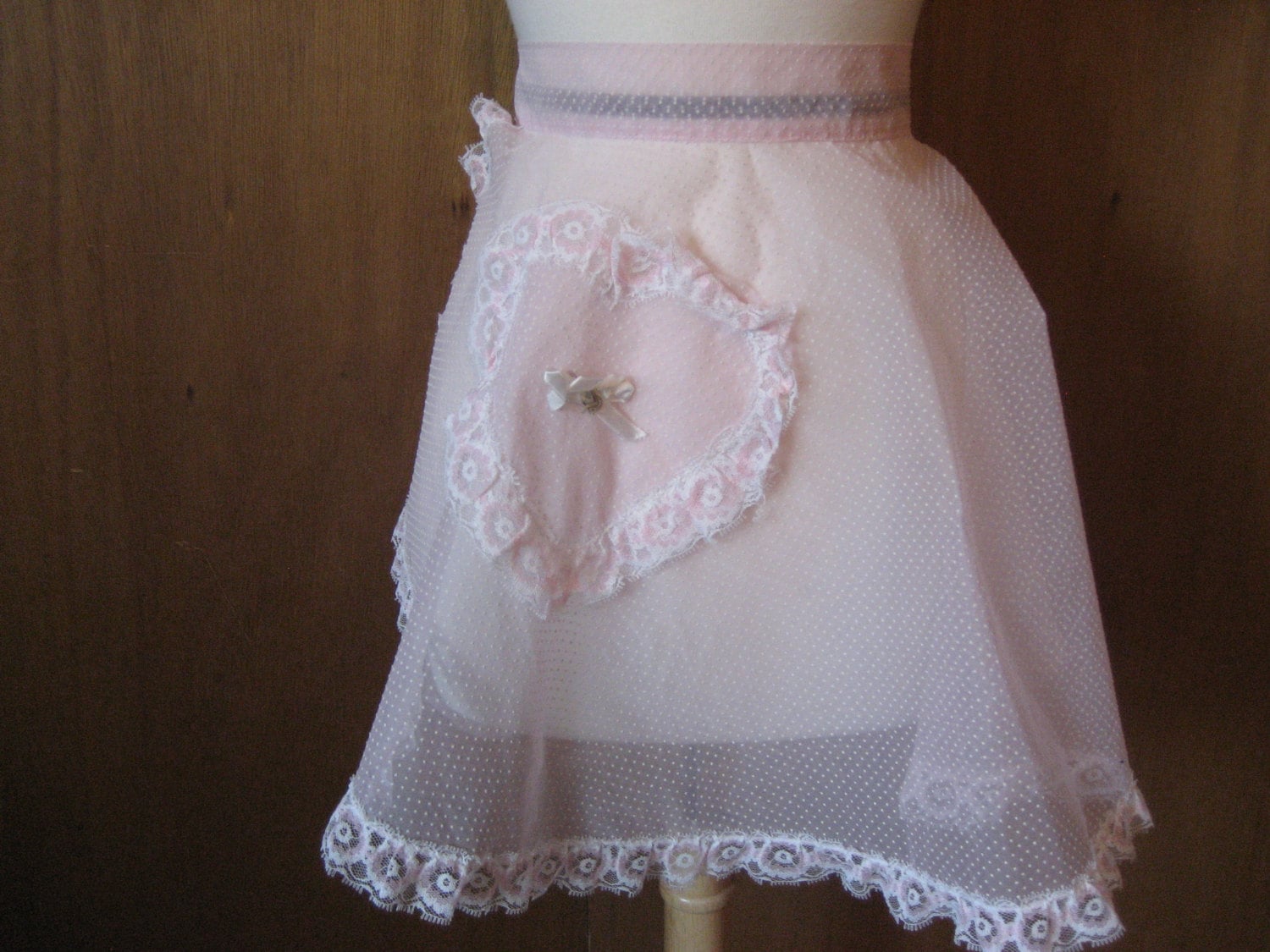 Rosa Punkte Schürze von TweedandTaffeta