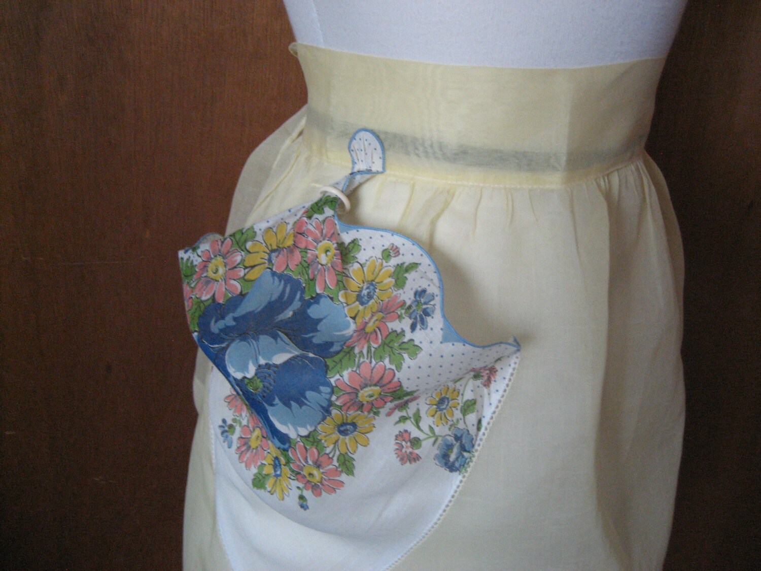 Taschentuch-Schürze von TweedandTaffeta