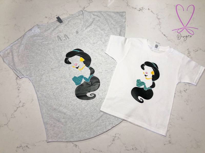 Mommy & Me Shirt, Daughter Princess Jasmine Aladdin A Whole New World With You Shirt von Twenty2designs