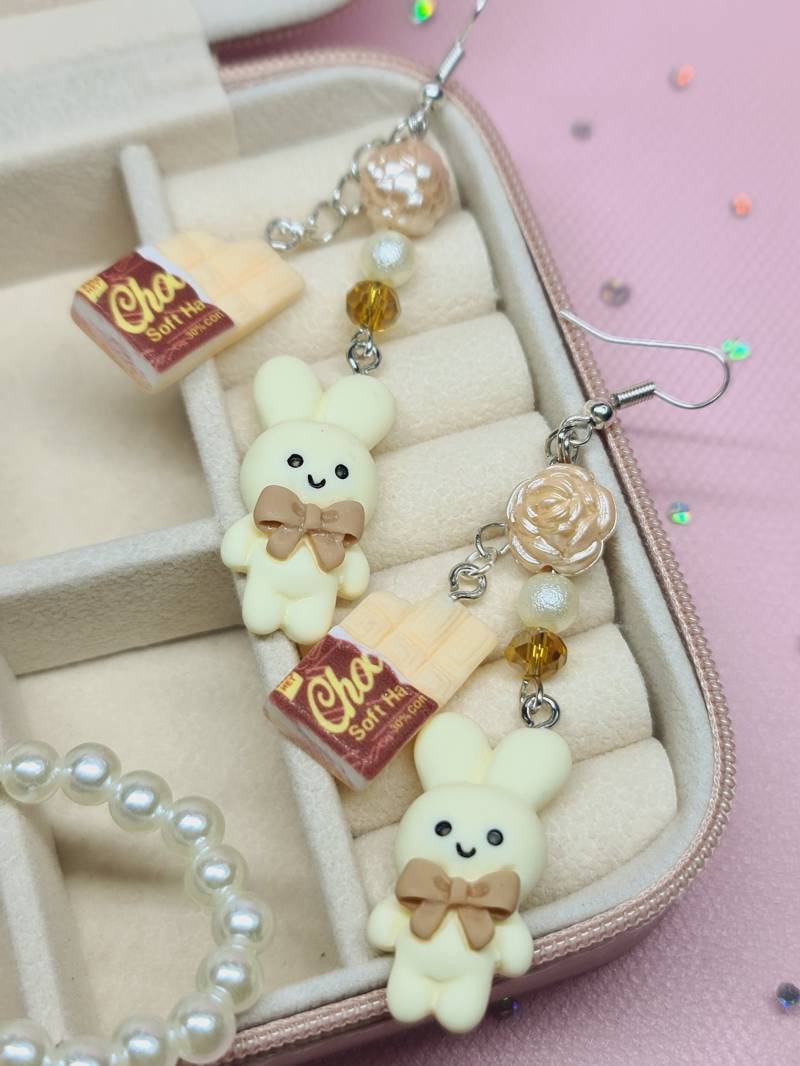 Hase Schokolade Kawaii Ohrring Geschenk Damen Kinder Unisex Schokoladenohrring Süßigkeit von Twenty4Beads