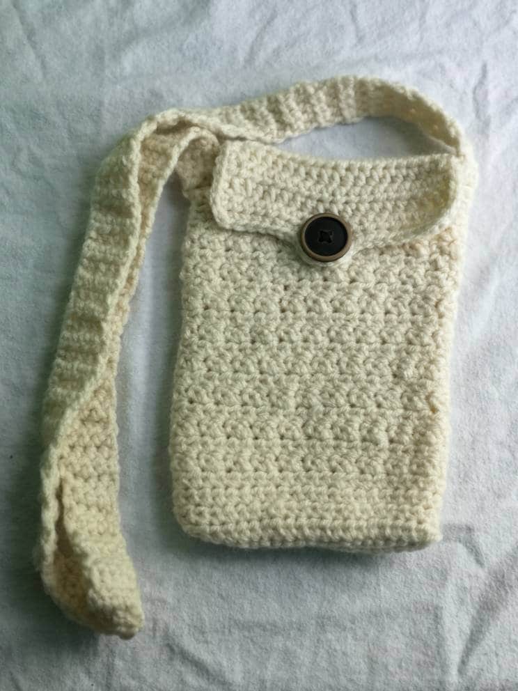 Kleine Crossbody Geldbörse Creme von TwentyPast3Crafts