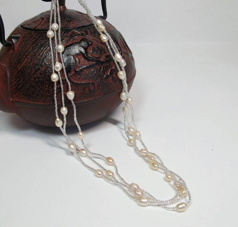 Champagne Süßwasserperlenkette Multi Strang Floating Pearl von TwinCreeksCharming