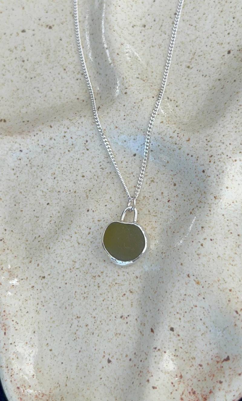 Seeglas Kette Aus Sterling Silber - Olive Seeglas Kette Aus Sterling Silber - Olive von TwinMade14