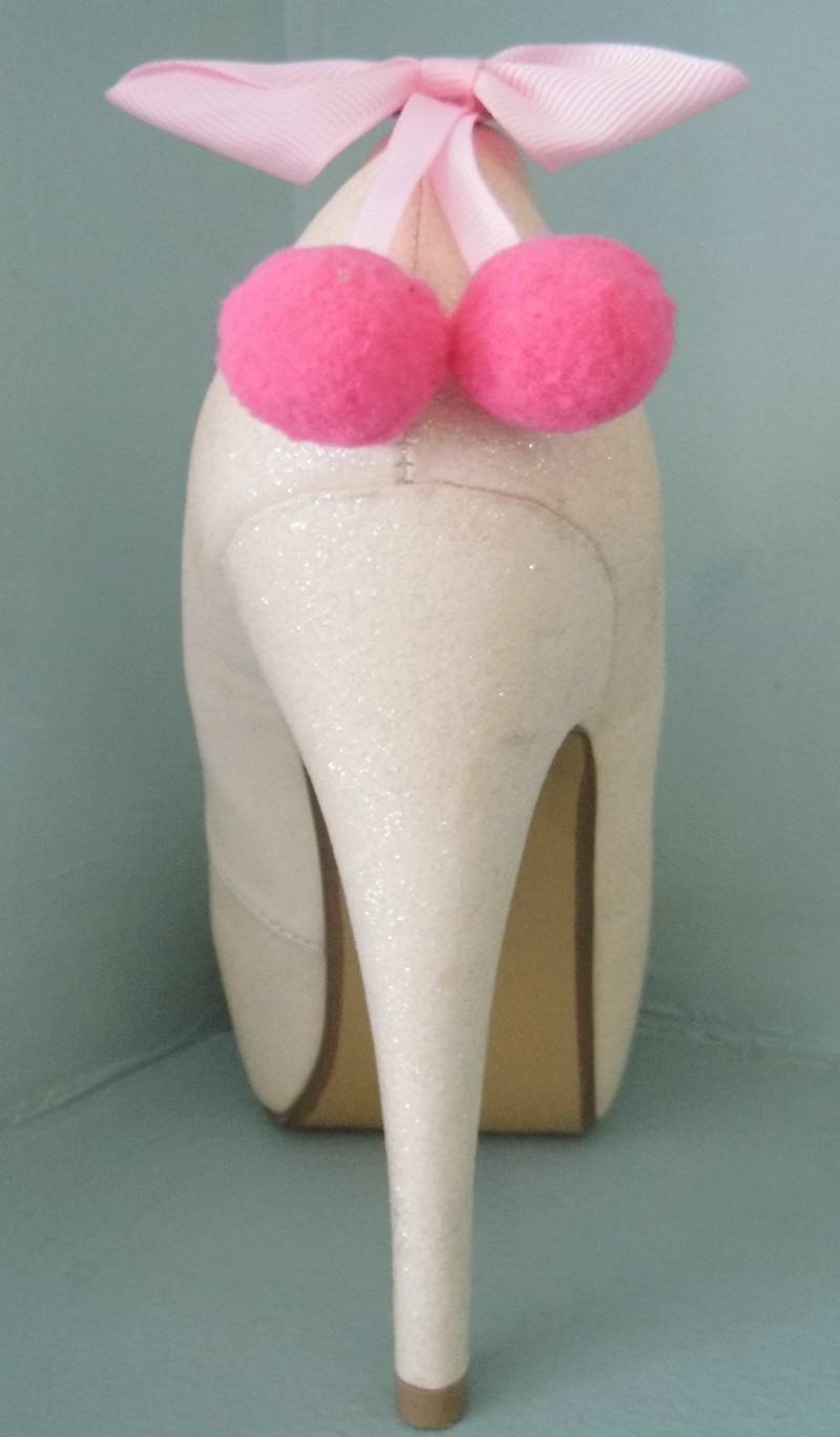 2 Rosa Schleifen-Schuhclips Mit Cerise Pink Pompoms 2 Rosa Schleifen-Schuhclips Mit Cerise Pink Pompoms von TwinkleToesShoeClips