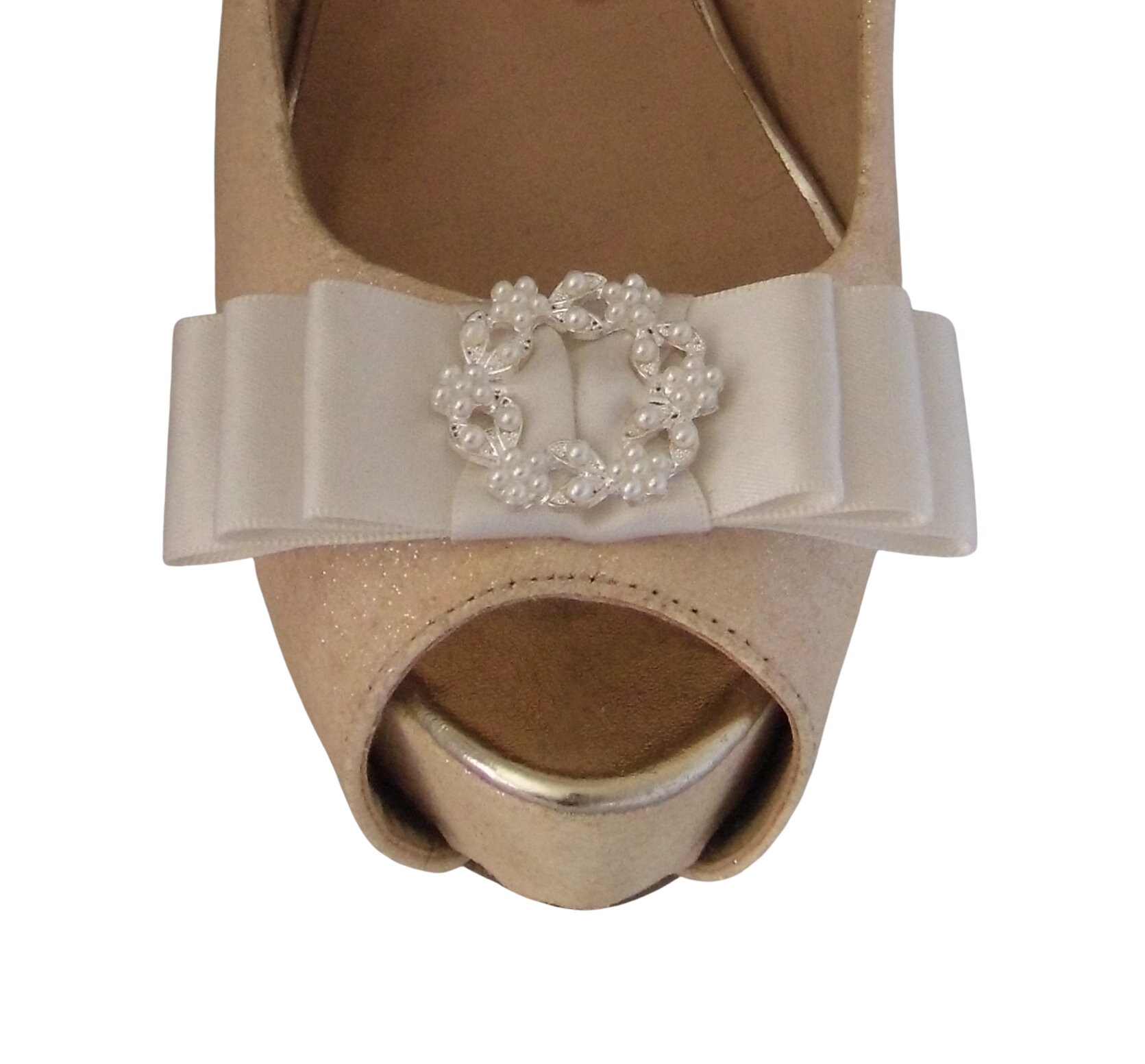 Handgefertigte Dreifach Bogen Schuhclips Mit Feiner Perlen Schnalle in Der Mitte Handgefertigte Dreifach Bogen Schuhclips Mit Feiner Perlen Schnalle in Der Mitte von TwinkleToesShoeClips