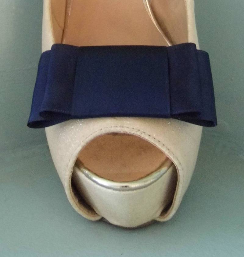 Handgefertigte Große Dunkelblaue Schleifen Schuhclips Aus Satin - Andere Farben Auf Anfrage Handgefertigte Große Dunkelblaue Schleifen Schuhclips Aus Satin - Andere Farben Auf Anfrage von TwinkleToesShoeClips
