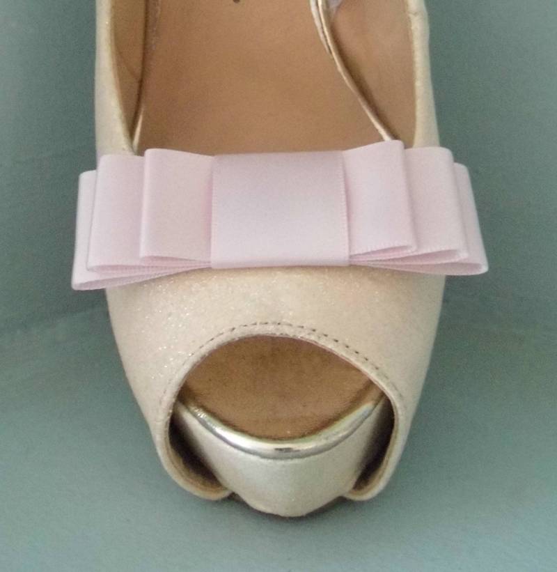 Handgefertigte Ice Pink Triple Bow Schuhclips - Andere Farben Auf Anfrage Handgefertigte Ice Pink Triple Bow Schuhclips - Andere Farben Auf Anfrage von TwinkleToesShoeClips