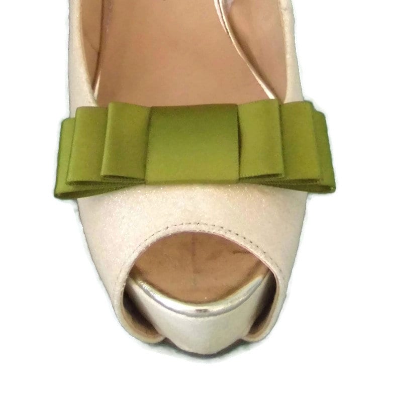 Handgefertigte Schuhclips in Moosgrün - Drei Schleifen Andere Farben Auf Anfrage Handgefertigte Schuhclips in Moosgrün - Drei Schleifen Andere Farben Auf Anfrage von TwinkleToesShoeClips