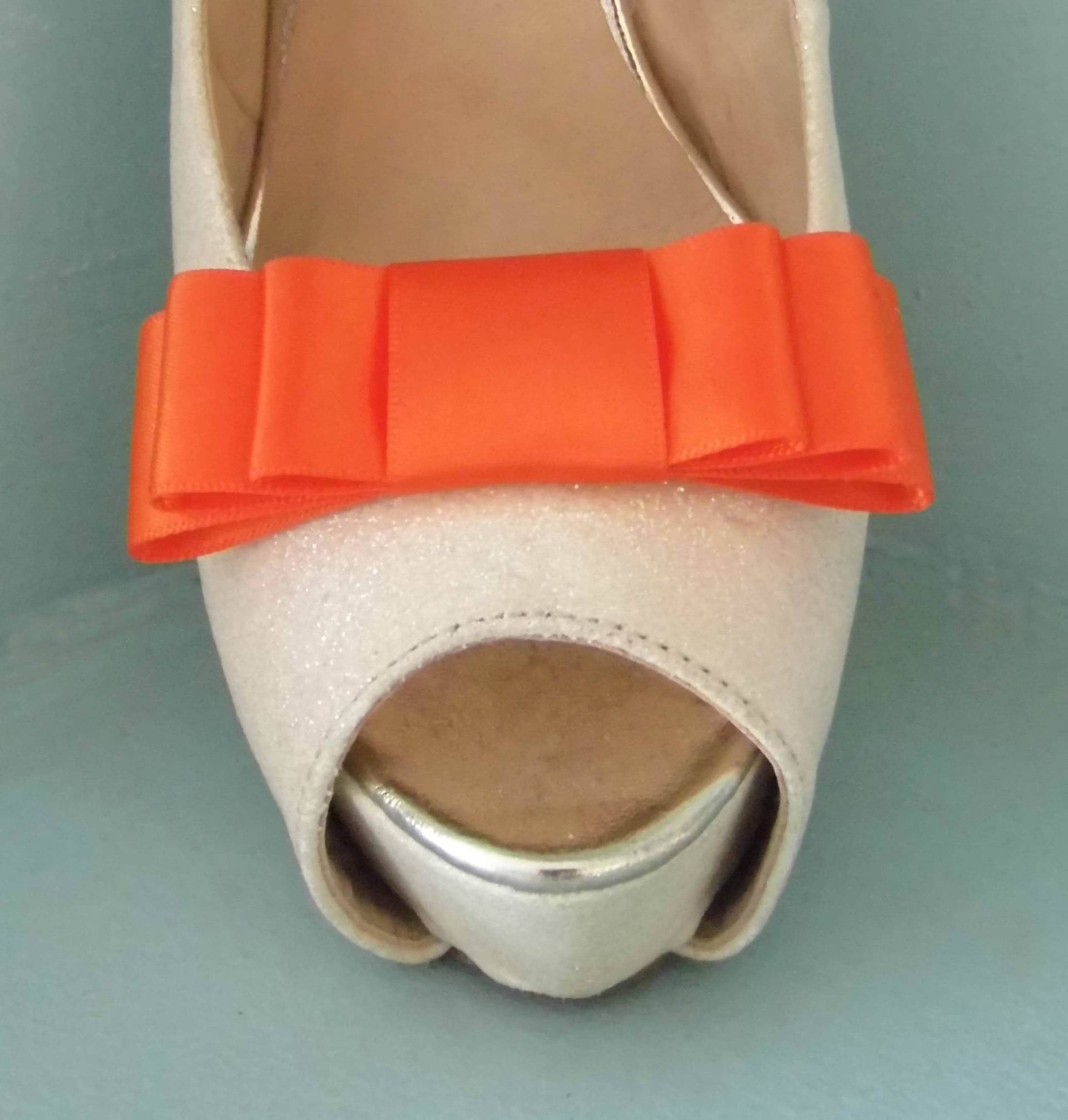 Handgemachte Dreifache Schleife Orange Schuhclips - Andere Farben Auf Anfrage Handgemachte Dreifache Schleife Orange Schuhclips - Andere Farben Auf Anfrage von TwinkleToesShoeClips